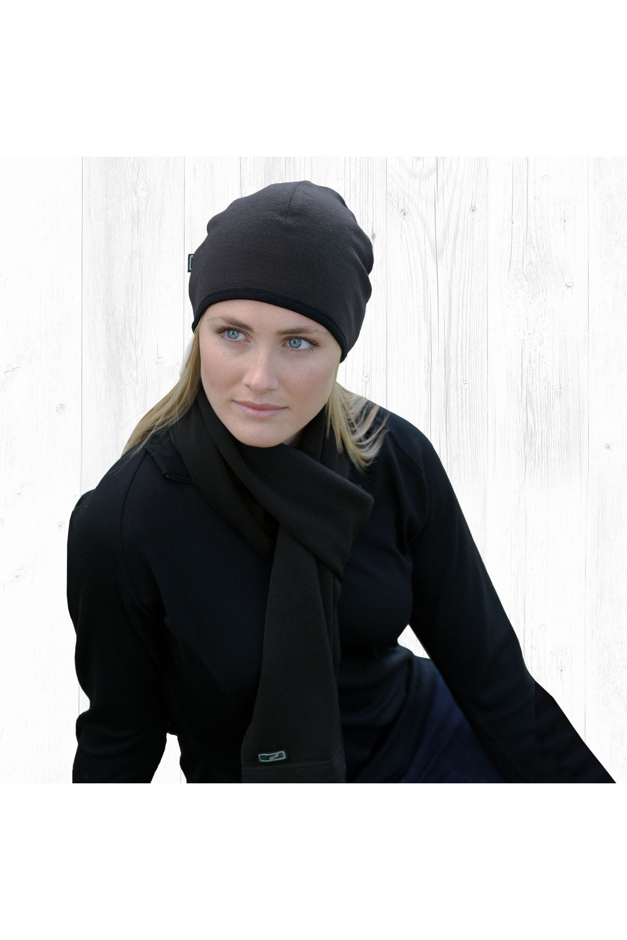 Merino Arctic Scarf - Black